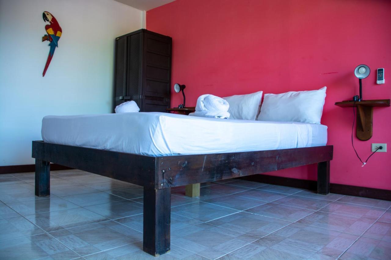 Hotel Los Balcones Over Seas Bocas del Toro Eksteriør bilde